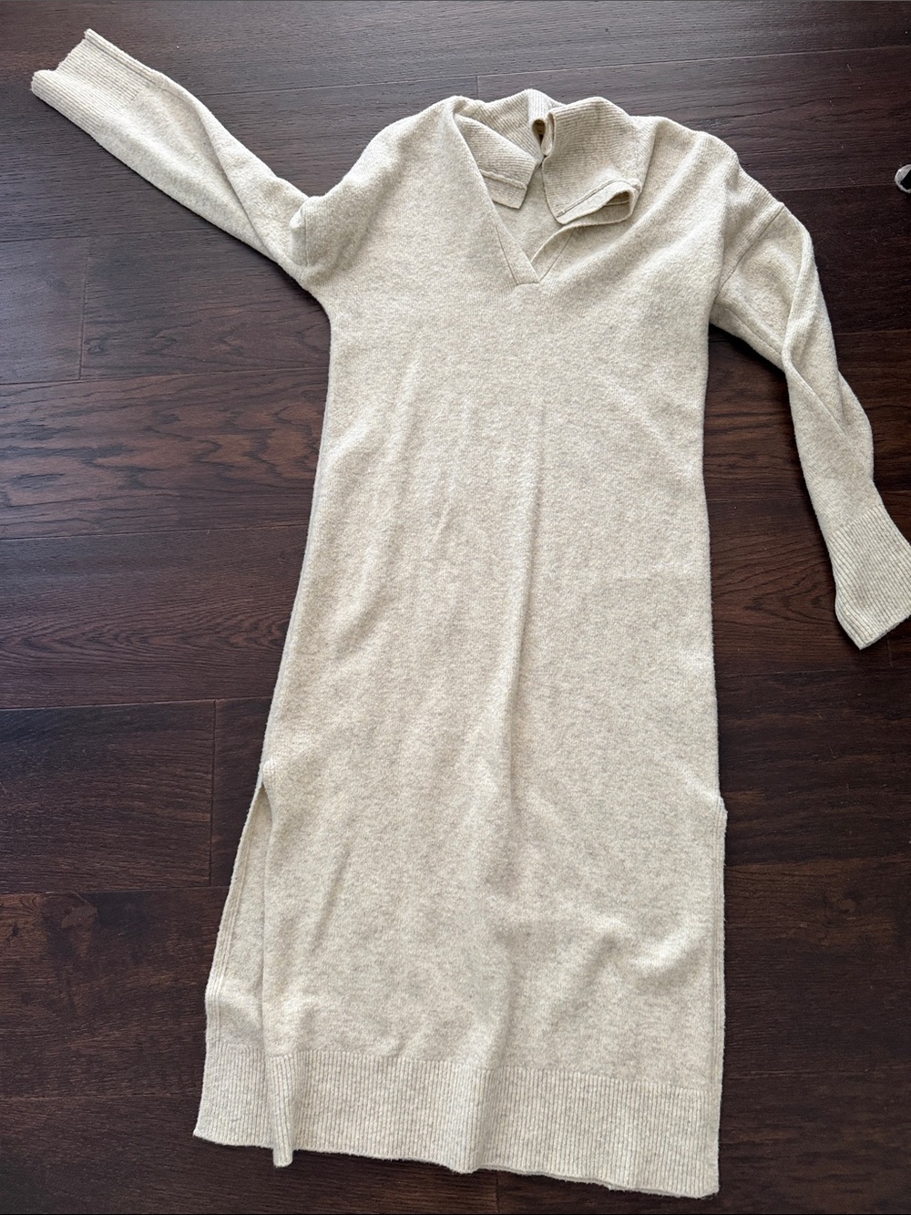 Abercrombie & Fitch Cream V-Neck Long Sleeve Knit Dress